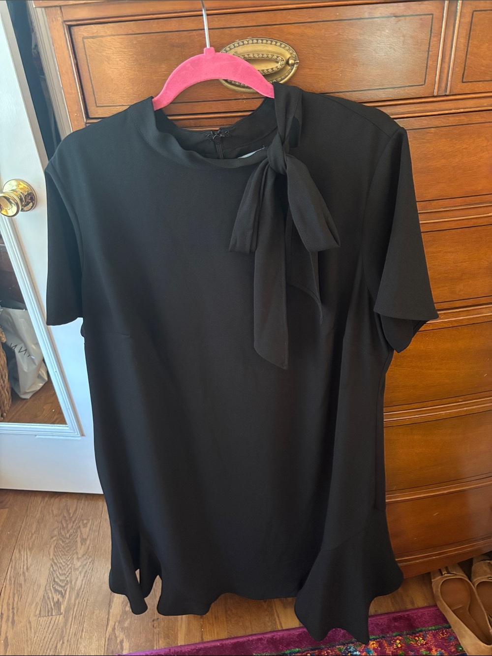 CeCe Black Short Sleeve Tie-Neck dress